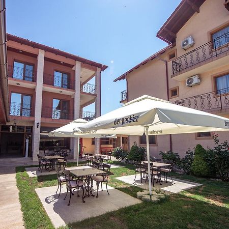 Casa Soarelui Hotel Două Mai Buitenkant foto