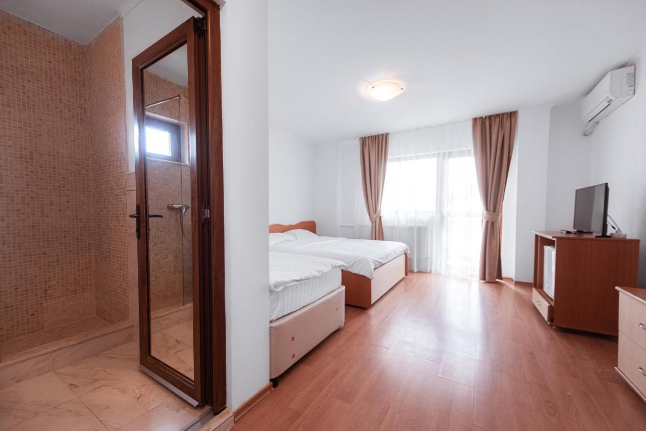 Casa Soarelui Hotel Două Mai Buitenkant foto